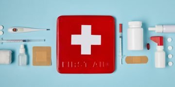 Аптечка первой медицинской помощи