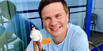 Биография Дмитрия Комарова