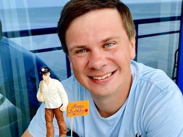 Биография Дмитрия Комарова