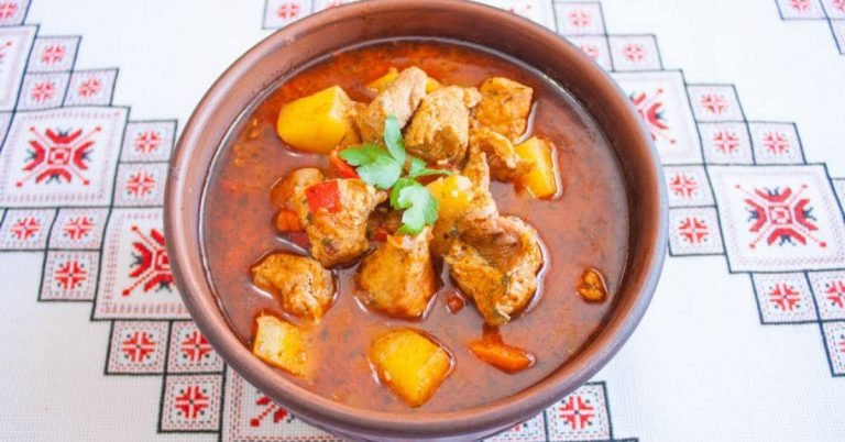 Как приготовить курник с картошкой и курицей поособенному