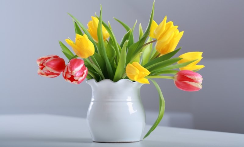 красивый букет в вазе