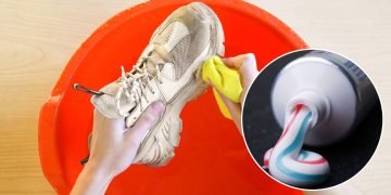 Чистка зубной пастой