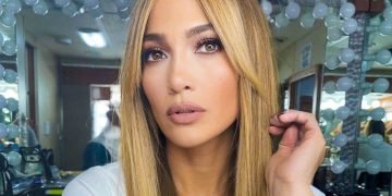 длинные «жидкие волосы»