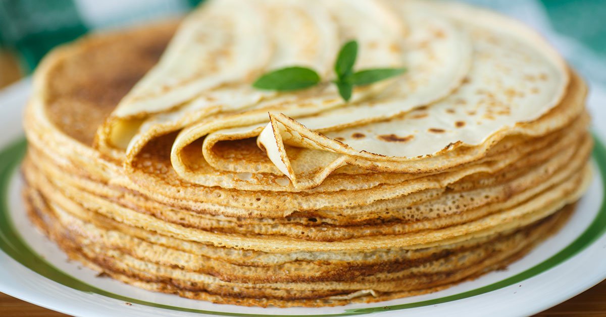 добавлять сметану в тесто для блинов