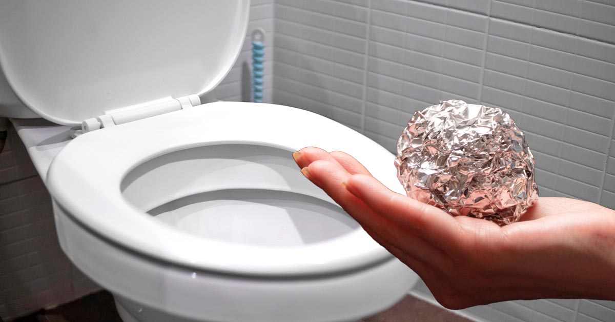фольга в унитазе