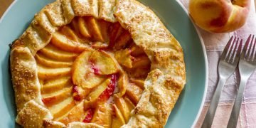 Галета с персиками