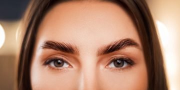 Как делают ламинирование бровей