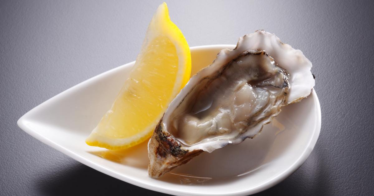 Как едят устрицы