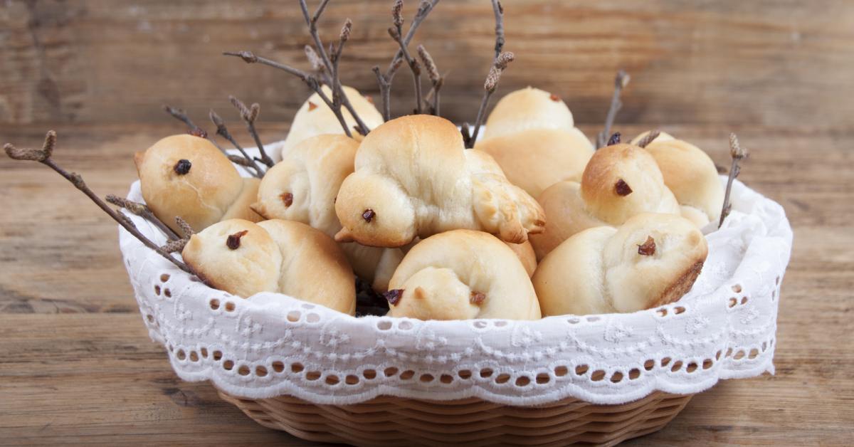 Как испечь жаворонков из теста