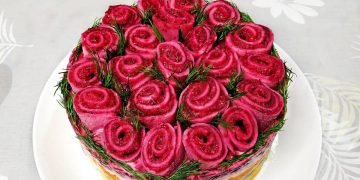 Как красиво украсить салат