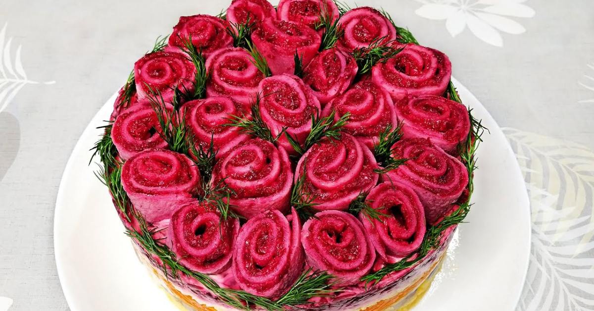 Как красиво украсить салат