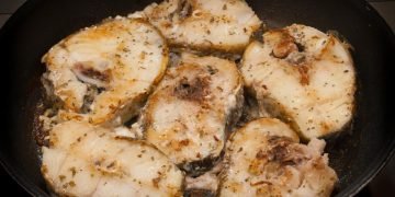 Как правильно жарить рыбу на сковороде