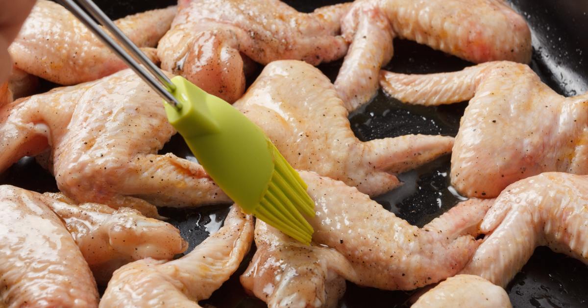 Как приготовить куриные крылышки