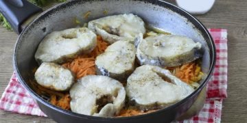 Как приготовить минтай на сковороде