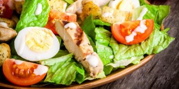 Как приготовить салат «Цезарь»