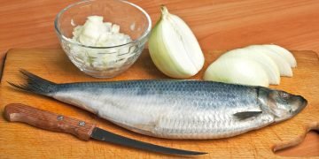 как убрать кости из селедки