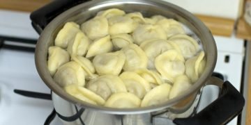 Как варить замороженные пельмени