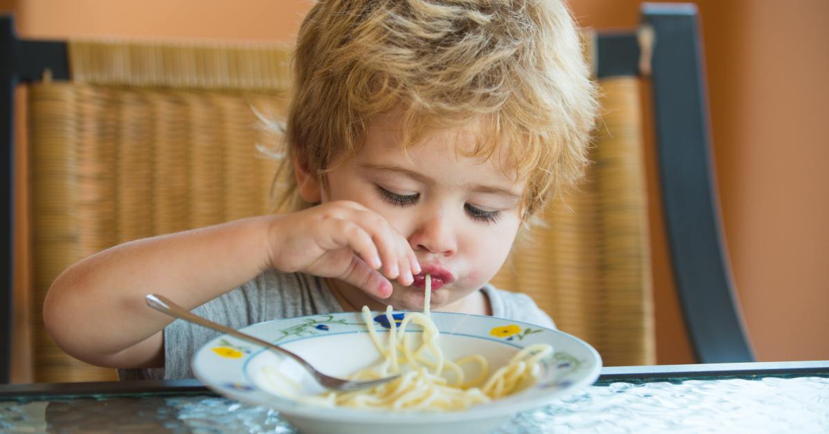 Как заставить ребенка есть