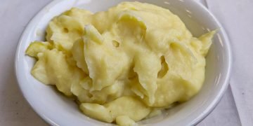 картофельное пюре потемнело