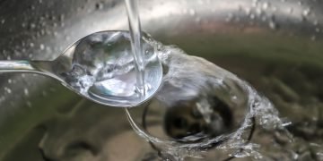 кипяток в раковине