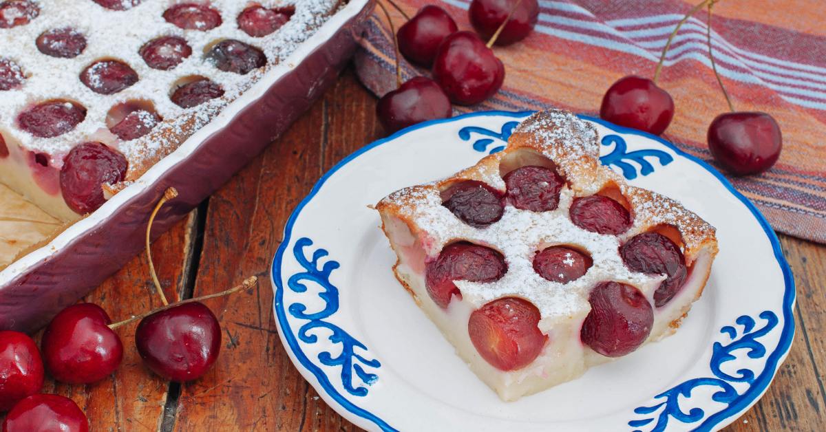 Клафути с вишней