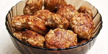 Котлеты с хлебом