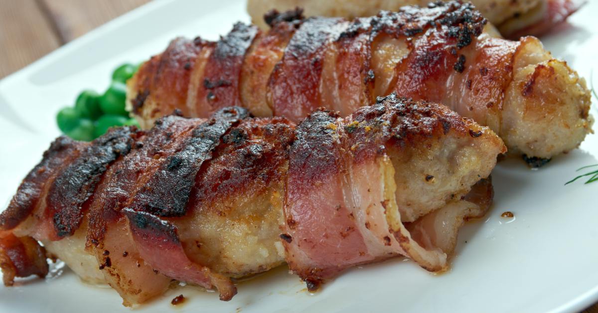 Котлеты в беконе