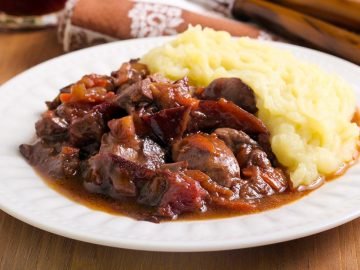 куриная печень со сливами