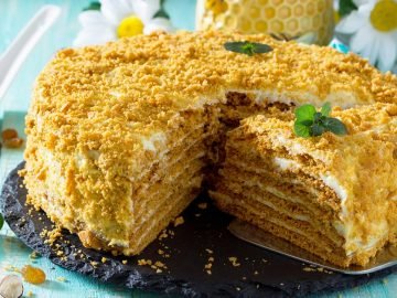 медовик с лимонным кремом