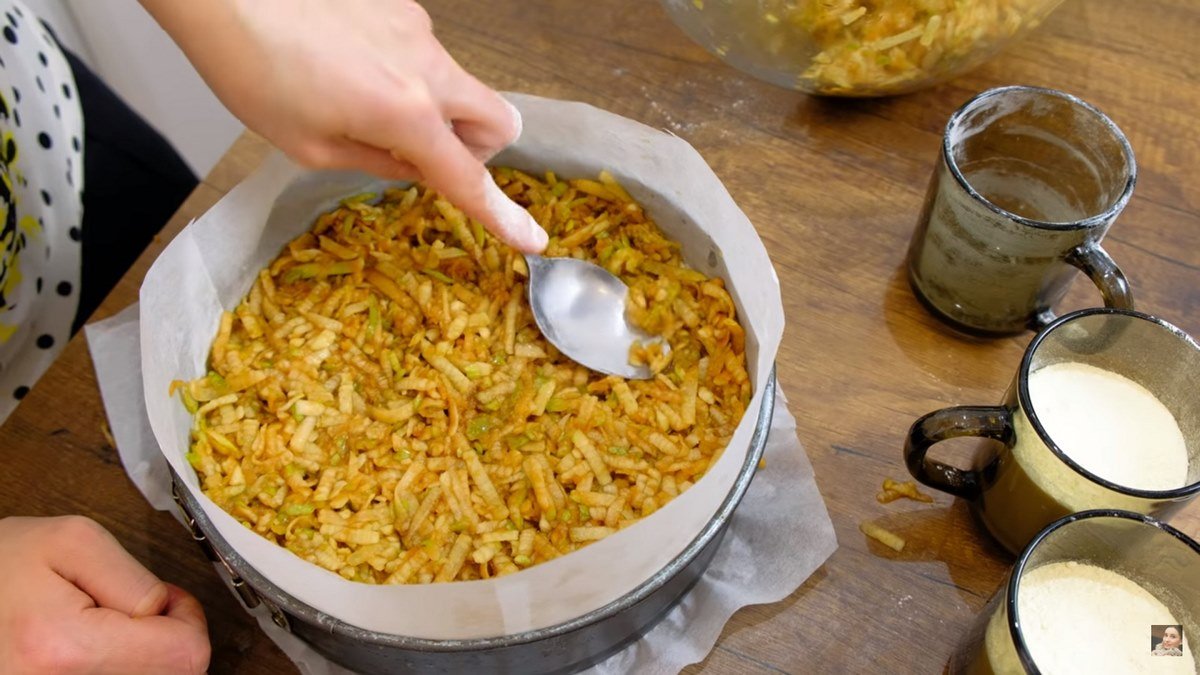 насыпной пирог с яблоками