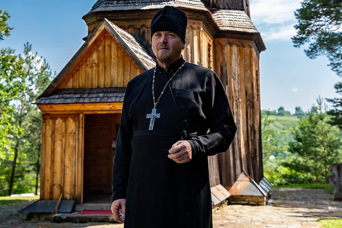 Нательный крестик православный
