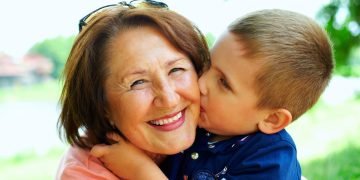 Нельзя заставлять