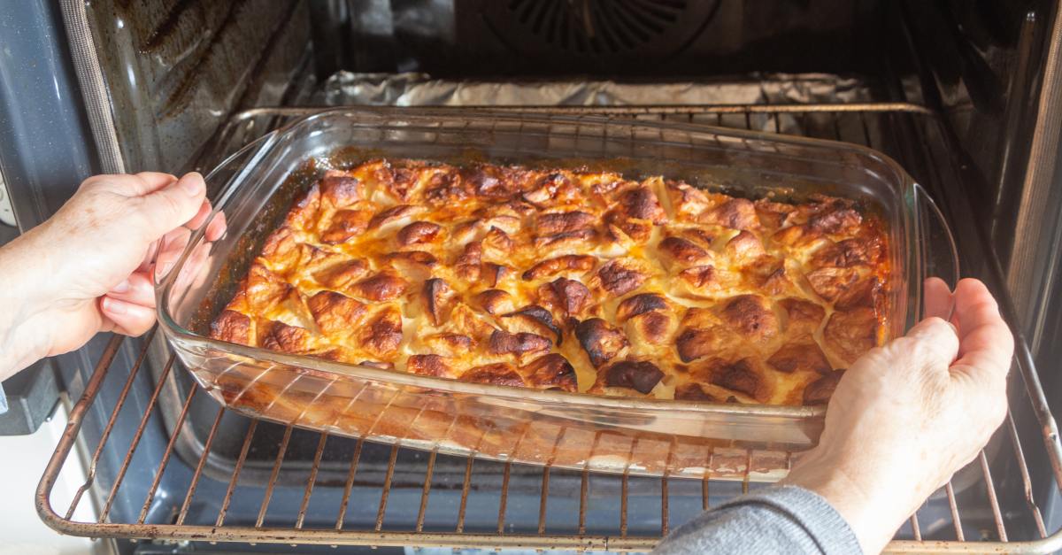 Пирог с черносливом