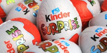 Почему Киндеры запрещены в США