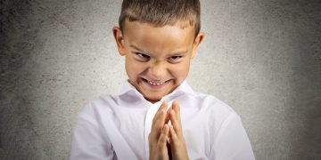 Почему ребенок врет