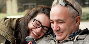 Разговор отца с дочерью