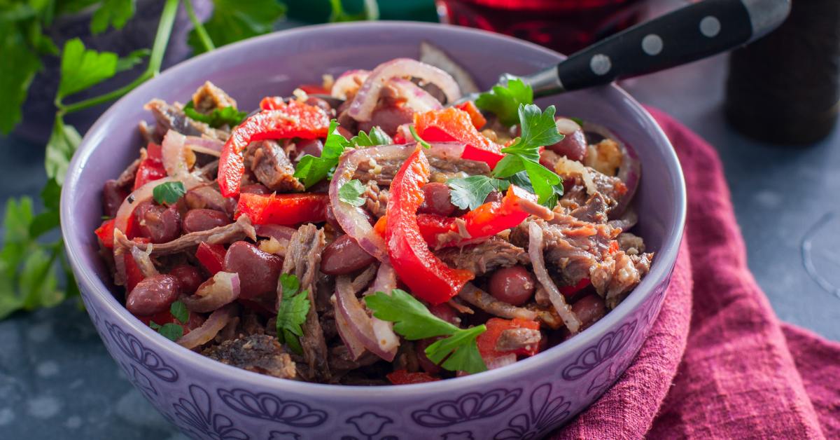 Рецепт салата «Тбилиси» с фасолью