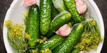 Рецепт вкусных соленых огурцов