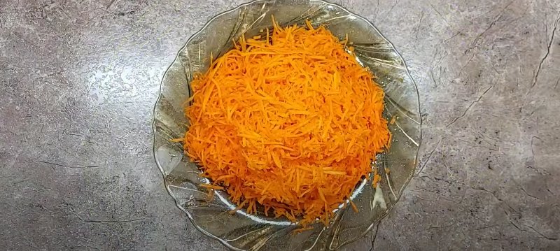 Салат «Бычок» с ветчиной