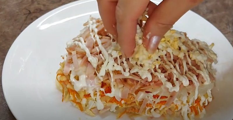 Салат «Бычок» с морковью