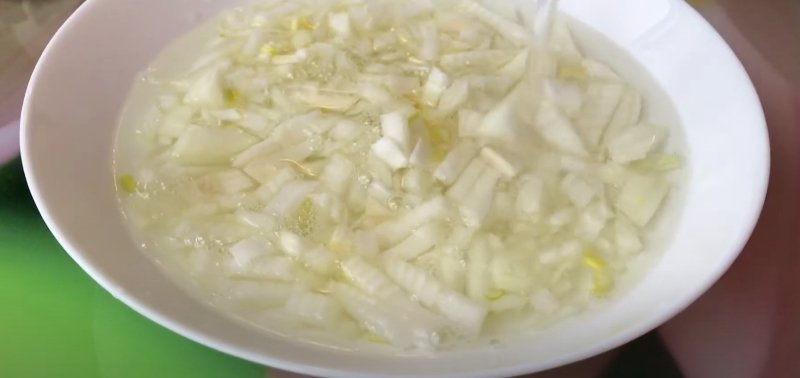 салат с яйцами