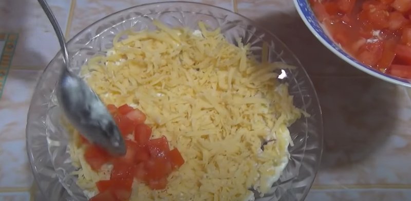 салат с курицей