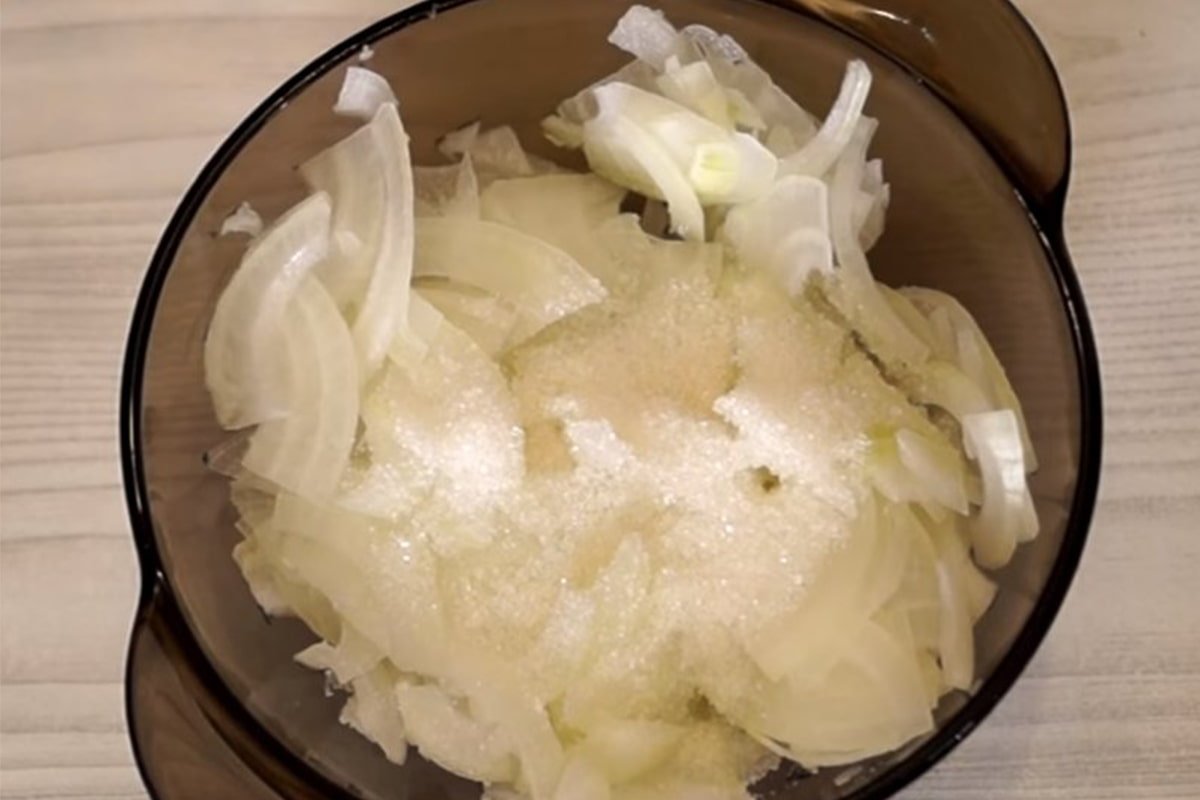 вкусный салат из баклажан