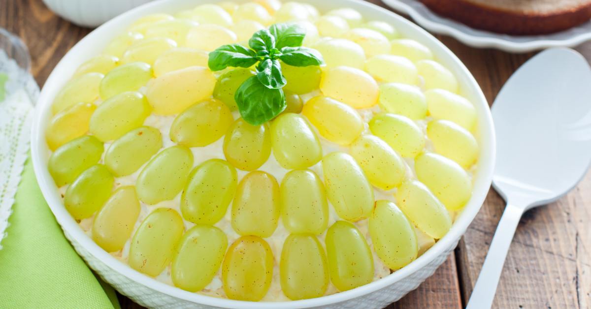 Cалат «Тиффани» с виноградом