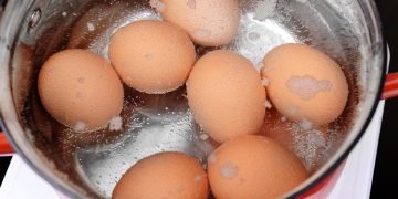 сколько минут варить яйца