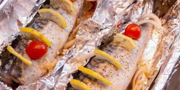 Скумбрия, запеченная с лимоном