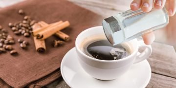 соль в кофе