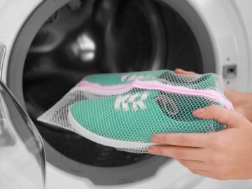 Стирка обуви