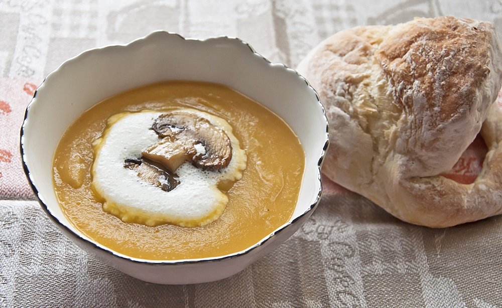 суп с тыквой и грибами