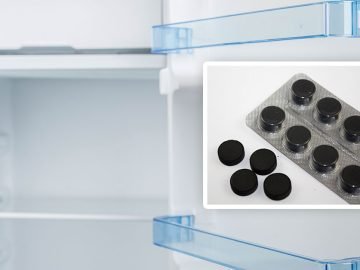 уголь в холодильнике